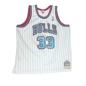 2XL Rare Mitchell & Ness Swingman Collection Striped Chicago Bulls Pippen Jersey